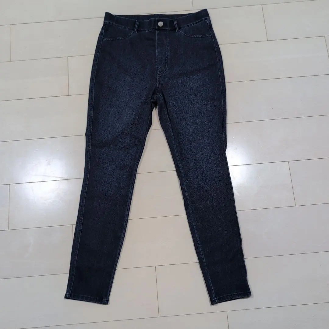 Thumbnail of UNIQLO Dark Blue Skinny Denim XL