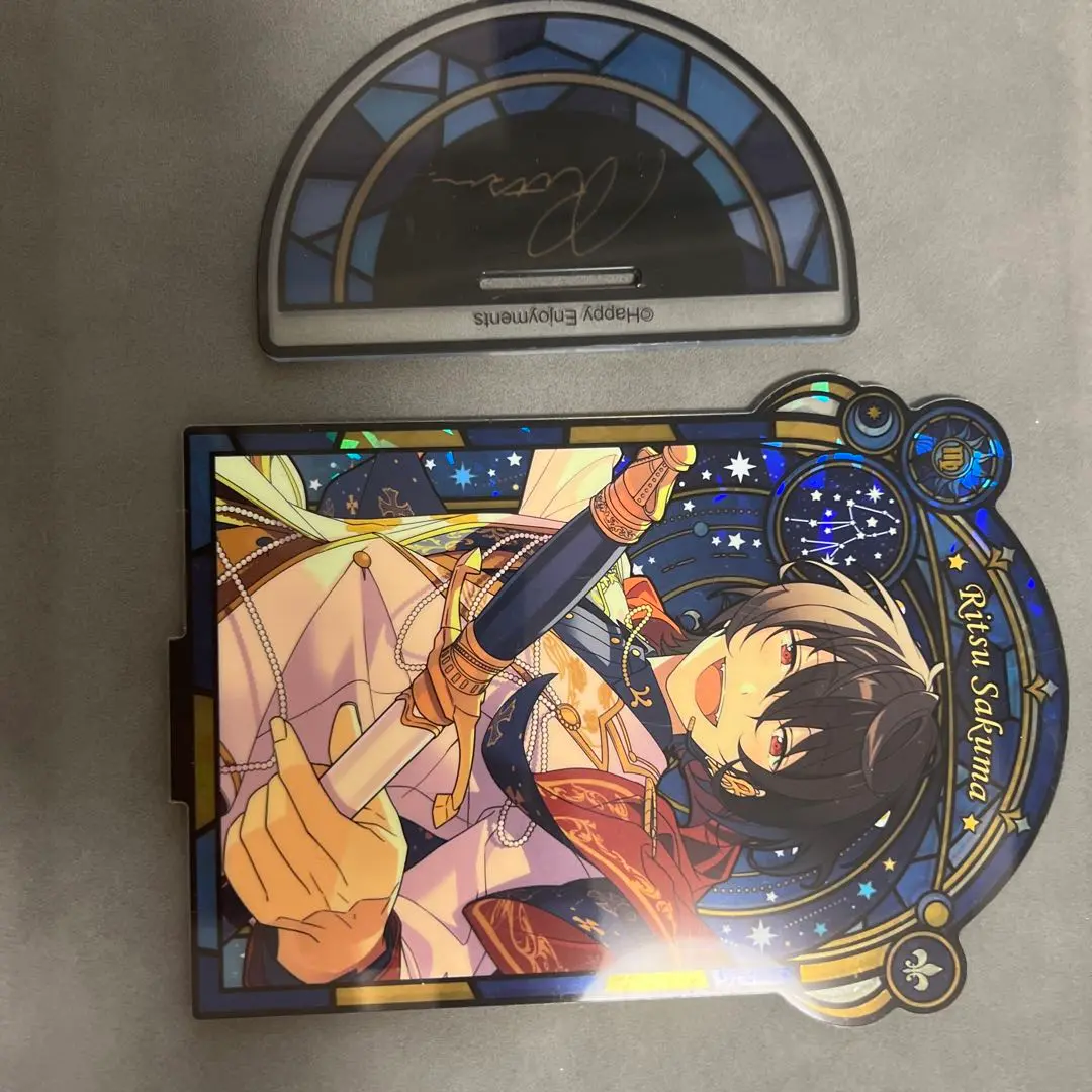 【限定値下げ】星の向こう缶 凛月 Amazon.co.jp: あんスタ 朔間凛月 フィーチャースカウト缶バッジ