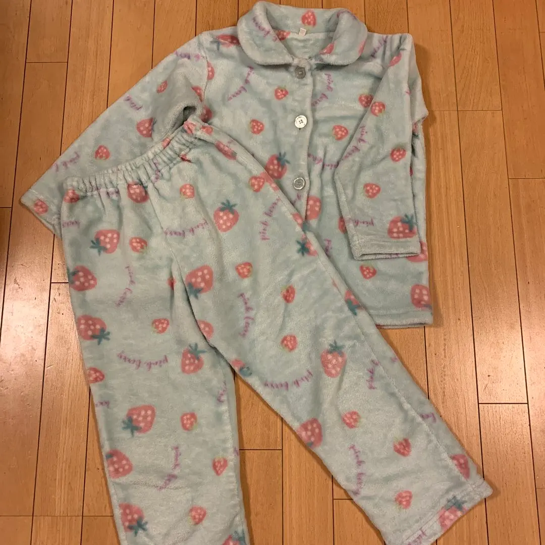 Thumbnail of Strawberry print fleece pajamas, 130cm