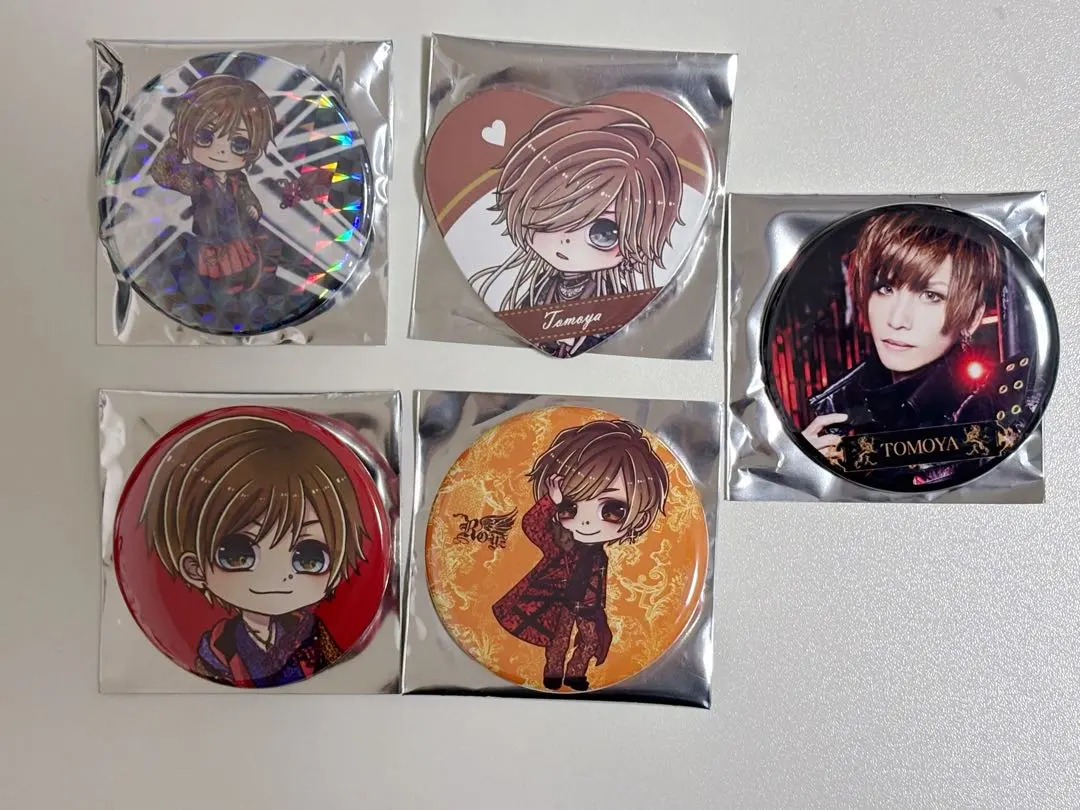 Thumbnail of Tomoya from Royz pinback button