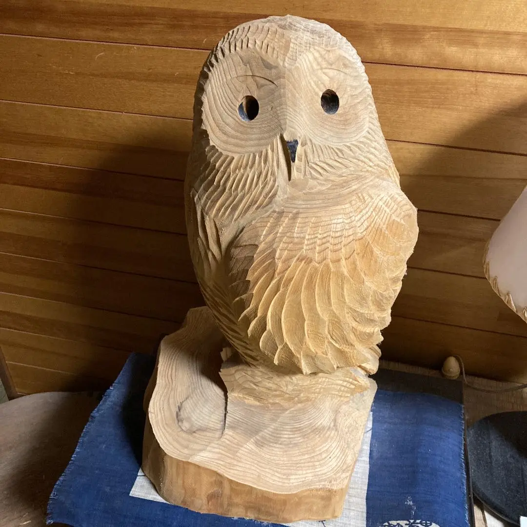 【美品】木彫りのフクロウ 彫刻 美術品 木工 美品木製フクロウ彫刻 ブラウン・ブラック - メルカリ