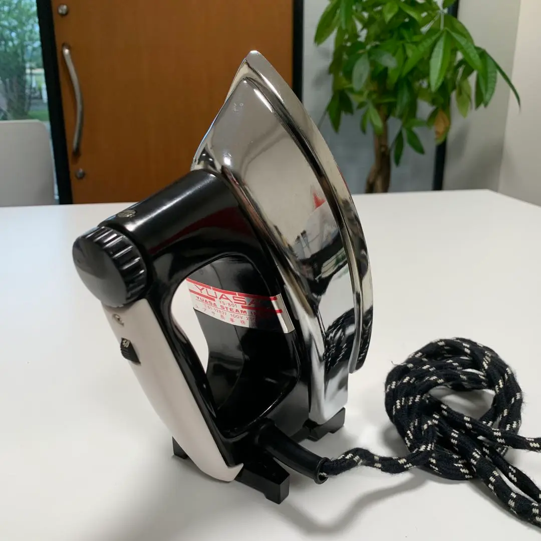 昭和レトロ　YUASA スチームアイロン YS-206 昭和レトロ YUASA スチームアイロン YS-206 生活家電