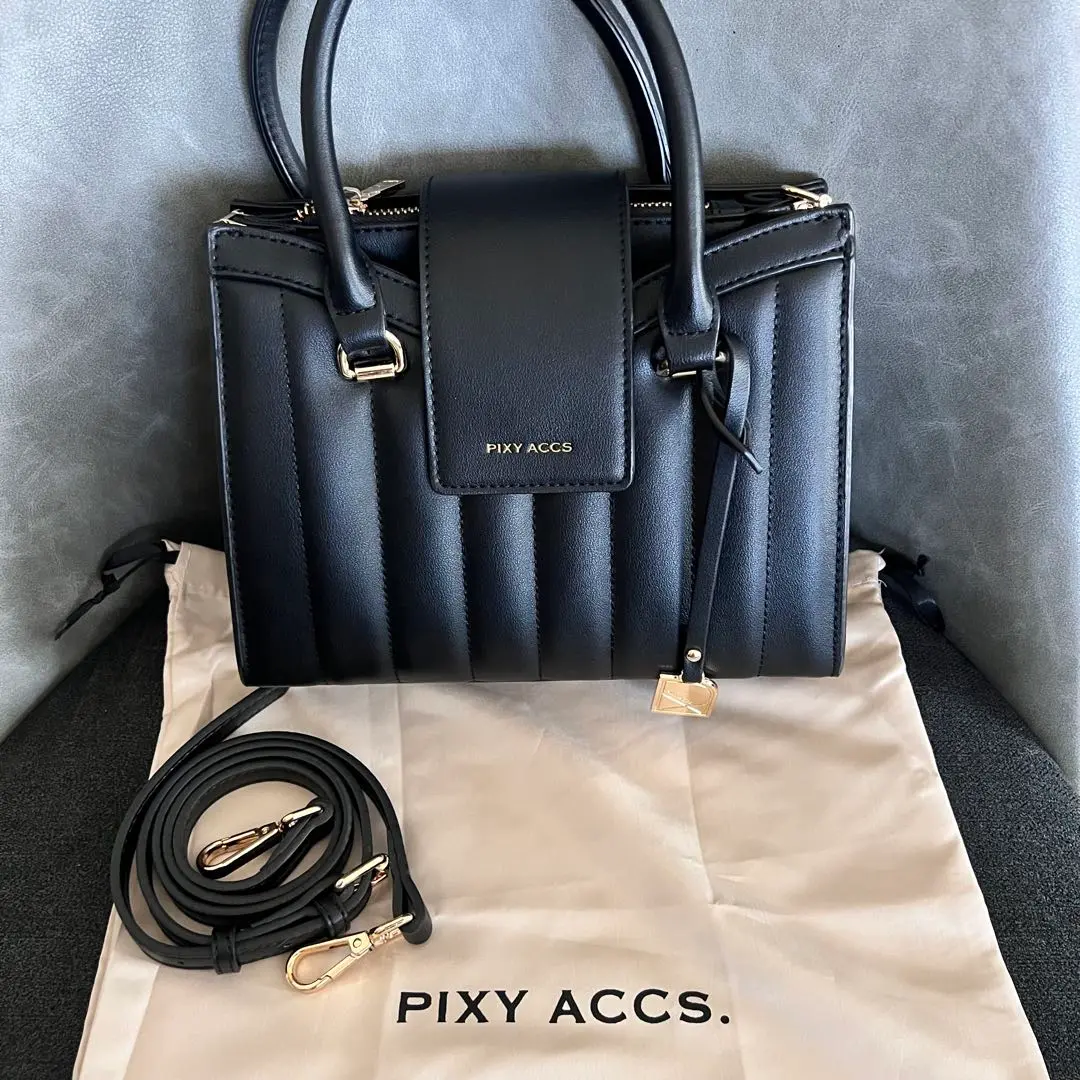 美品　PIXY ACCS. ピクシーアックス　GEN-RE レザーバッグ　巾着 imgrc0088223502.jpg