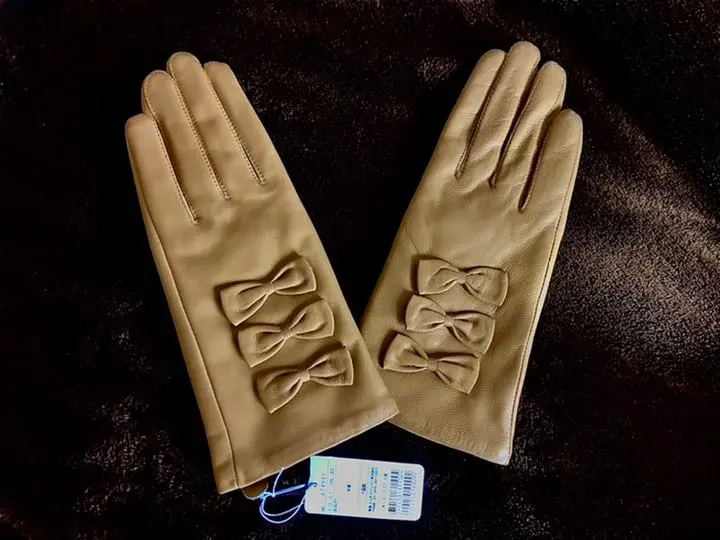 新品完売　エムズグレイシー　カメリア　グログランリボン手袋　グローブ　ブラック 2025年最新】M'S GRACY 手袋・アームカバーの人気アイテム