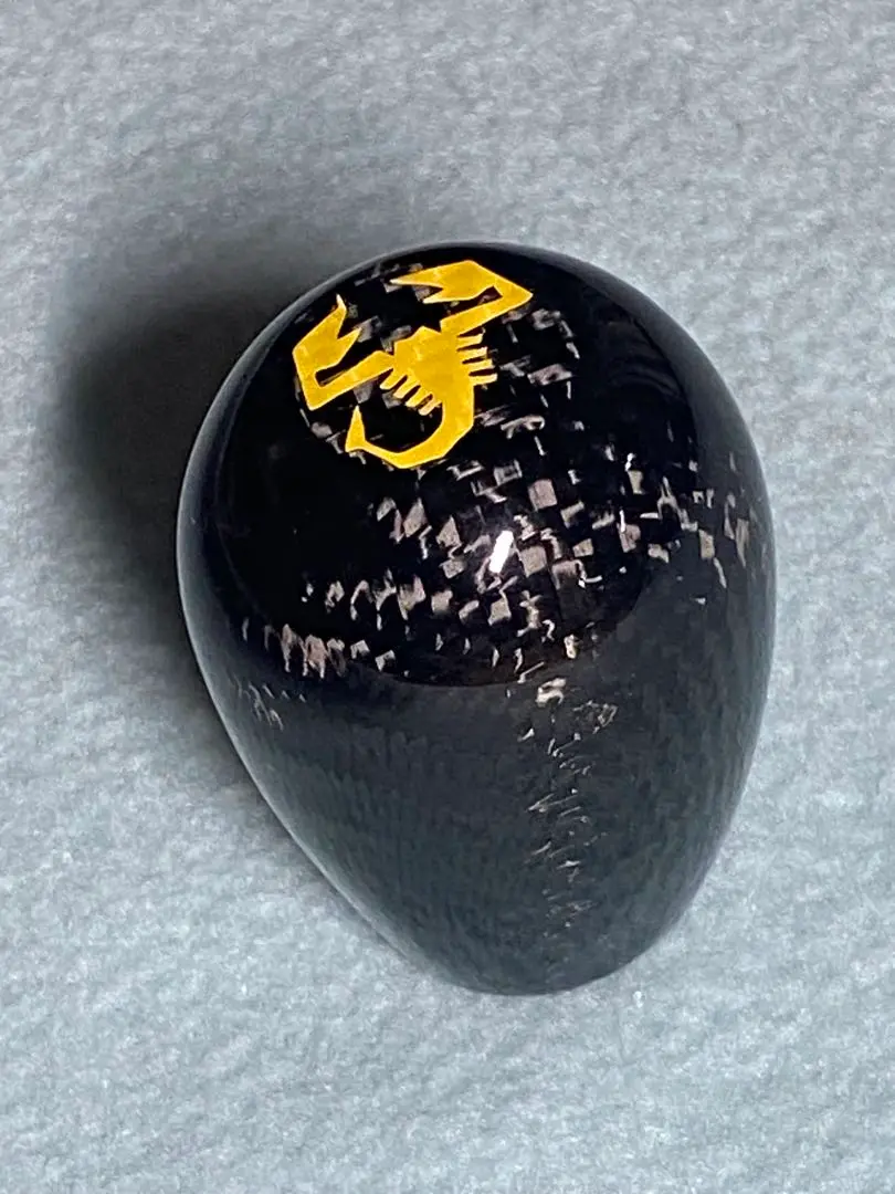 ♦︎新品♦︎アバルト♦︎シフトノブ カーボン♦︎ABARTH595 695♦︎ホンダ車等に ♦︎新品♦︎アバルト♦︎シフトノブ カーボン♦︎ABARTH595 695