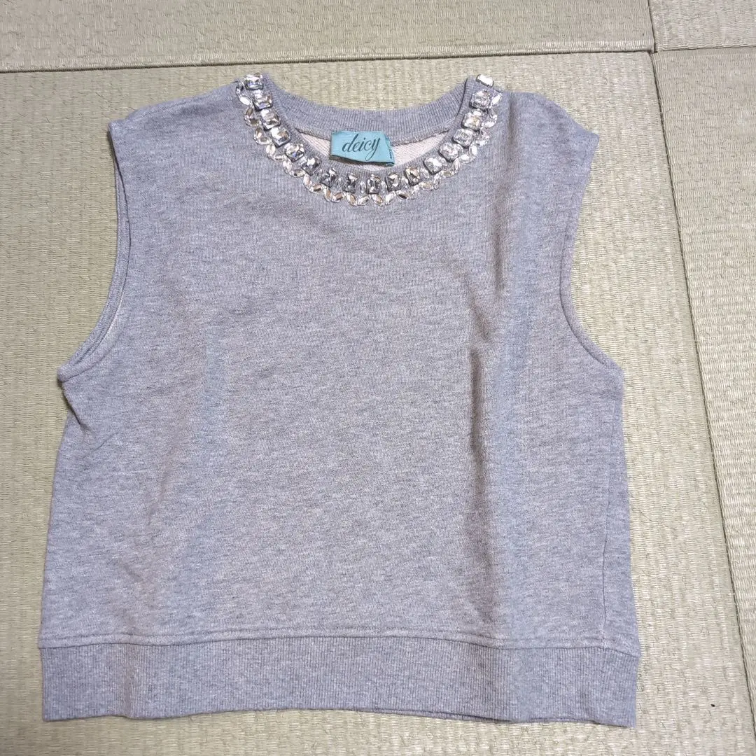 Thumbnail of Deicy Rhinestone Sleeveless Cut-and-Sew Top, Size M