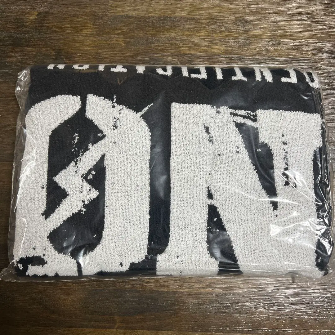 Thumbnail of NOiD bath towel