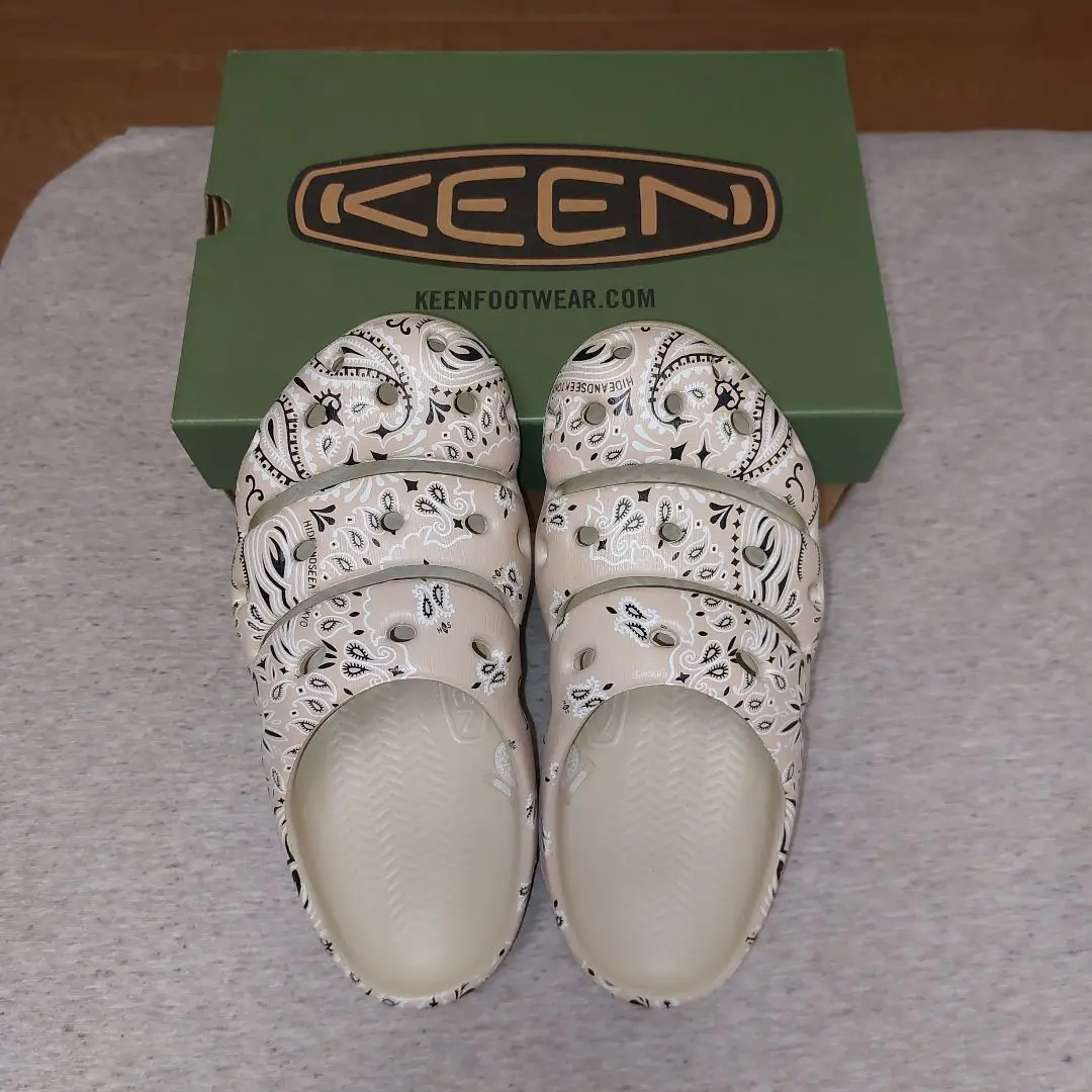 美品KEEN YOGUI H&S 26cm ヨギ　ハイドアンドシーク　ペイズリー H&S × KEEN YOGUI ARTS | HIDE AND SEEK W.S.