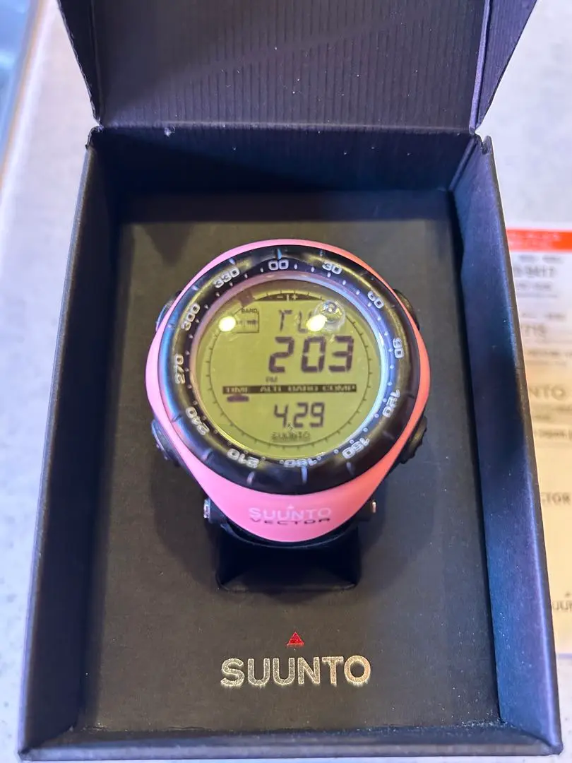 【希少】SUUNTO Vector Baby Pink 2025年最新】スント ベクター ピンクの人気アイテム - メルカリ