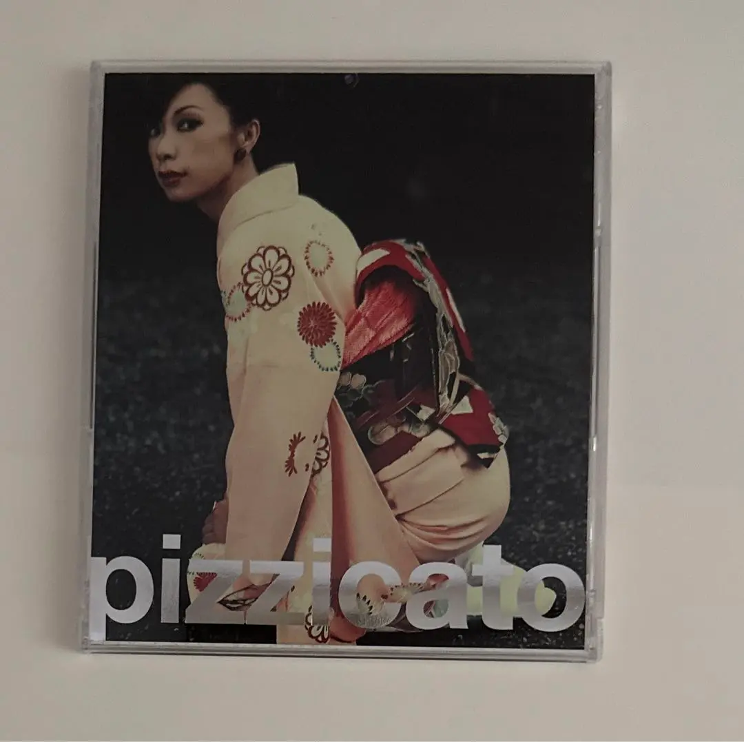さえら ジャポン　ピチカートファイブ　レコード　セット割引あり Amazon.co.jp: さ・え・らジャポン - pizzicato five: ミュージック