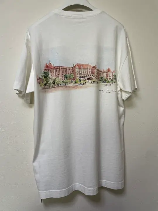 アメリカ自然史博物館HUMAN BIOLOGY & EVOLUTION Tシャツ アメリカ自然史博物館HUMAN BIOLOGY & EVOLUTION Tシャツ