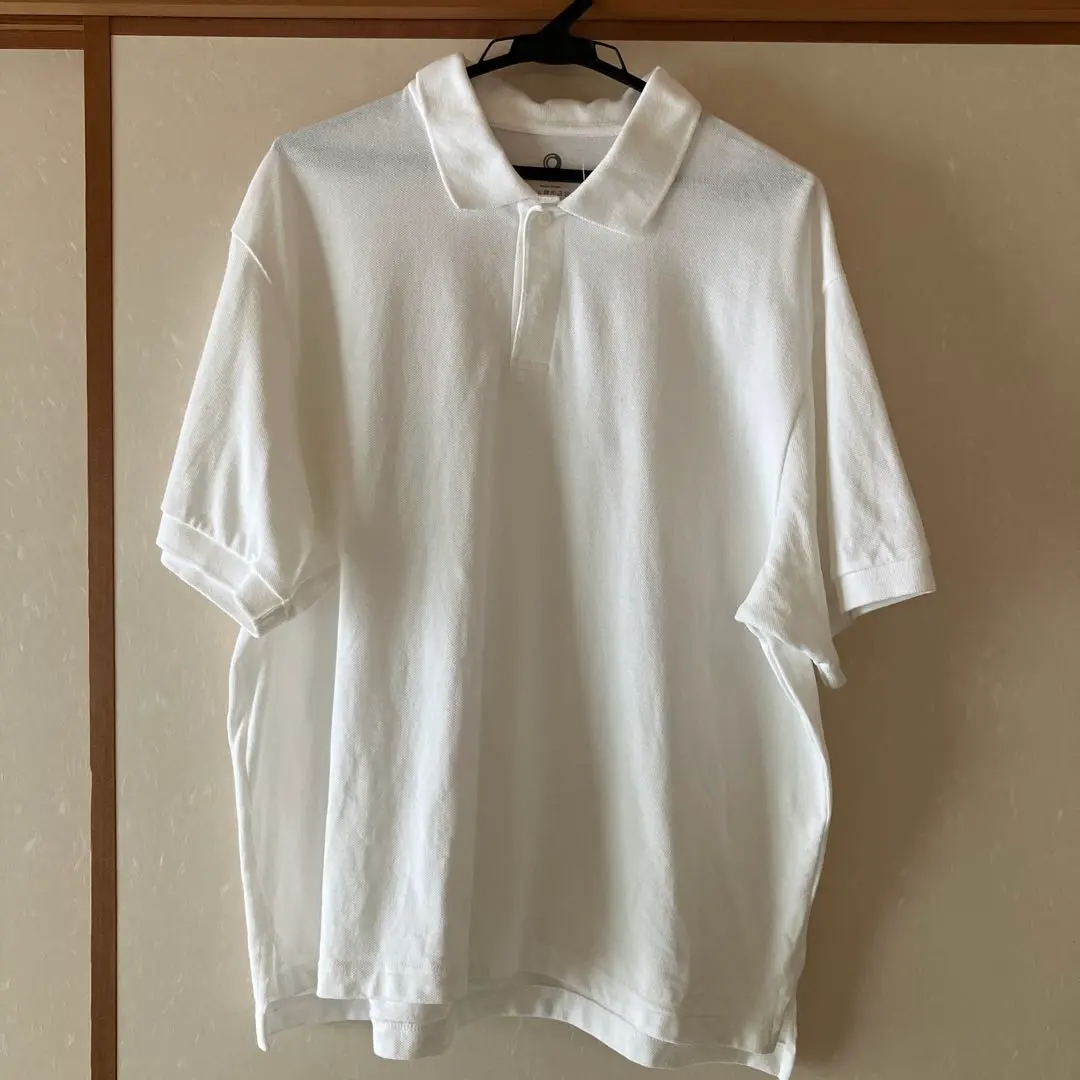 白色短袖Polo衫 的縮圖