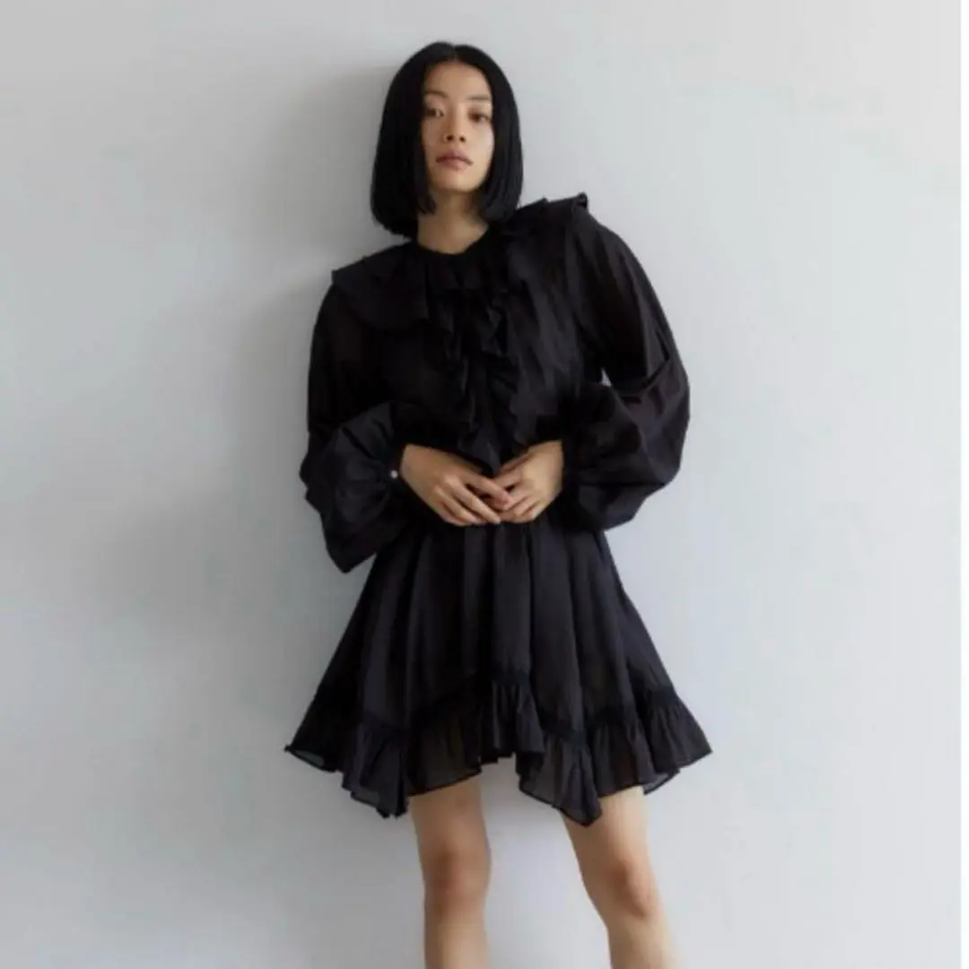 ささ✨CASA FLINE イレヘムボリュームミニワンピース CASA FLINE（カーサフライン）の「イレヘムボリュームミニ
