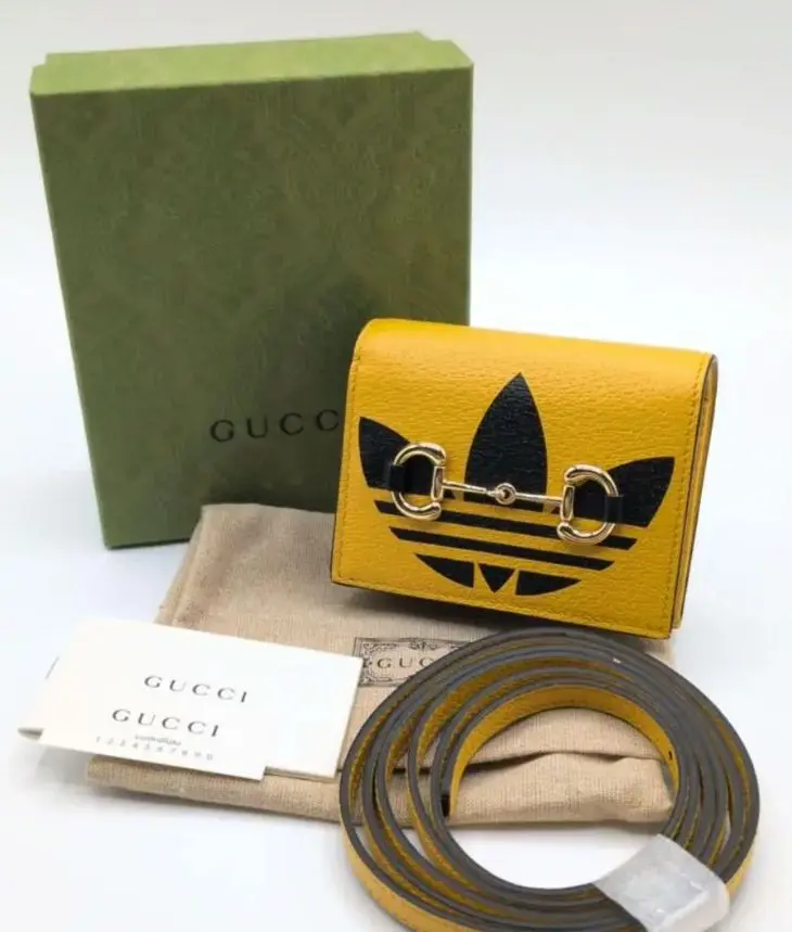 ◼️美品◼️GUCCI × adidas スマホショルダーバッグ ☆極美品☆GUCCI×adidas ショルダーバッグ スマホショルダー