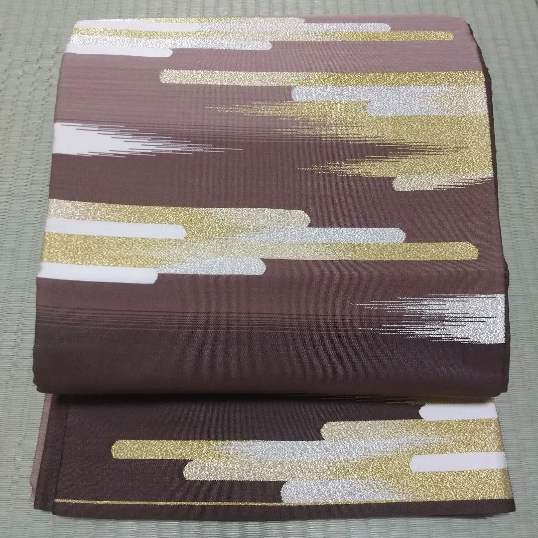Thumbnail of Sale! Taiko drum pattern - Rokutsu (six-pattern) fukuro obi (formal obi) with gold-colored mist design, kimono