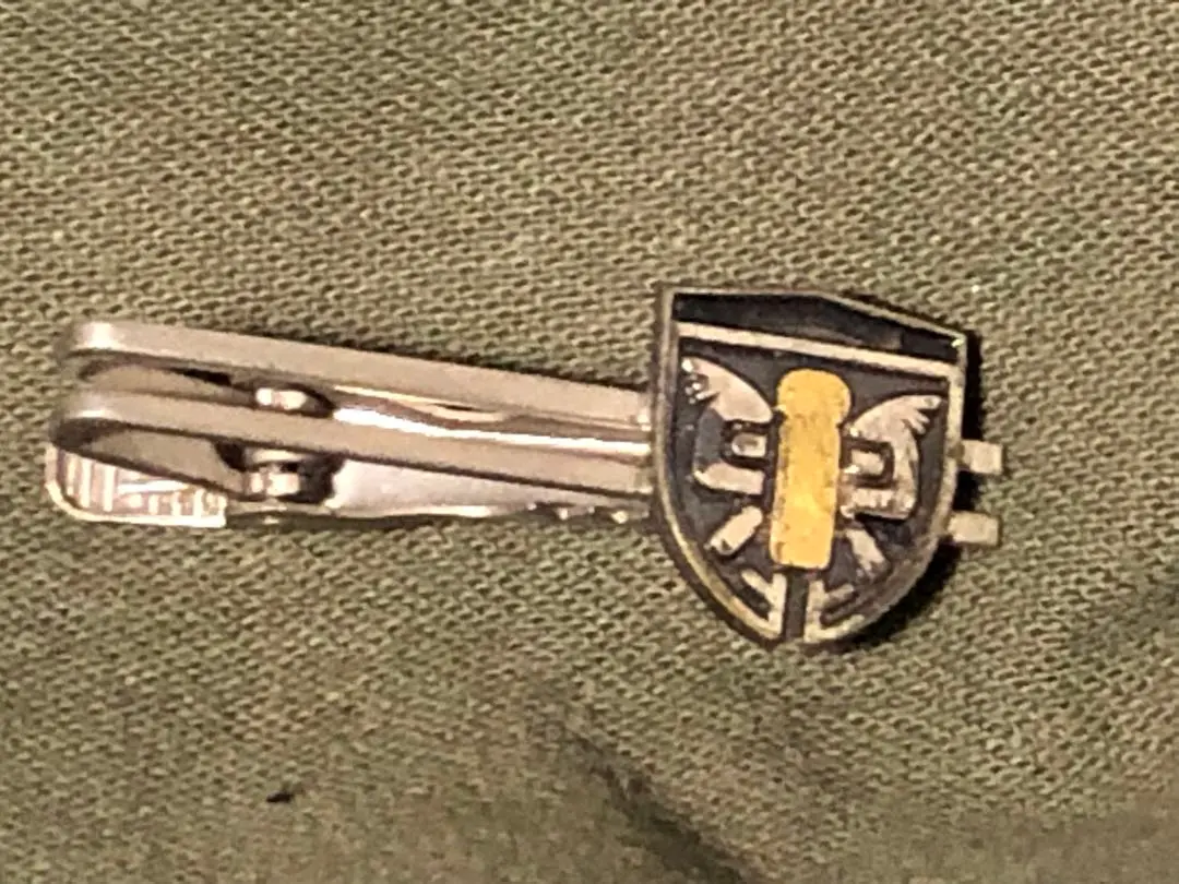 旧日本軍 海上自衛隊 陸軍 航海士 肩章 腕章 ボタン 部隊章 東北方面