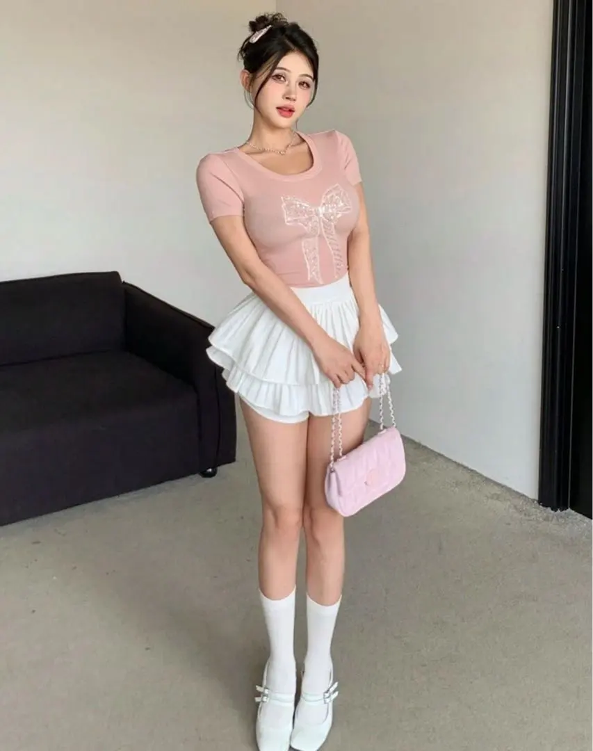 Thumbnail of Ribbon embroidery pink T-shirt short sleeve