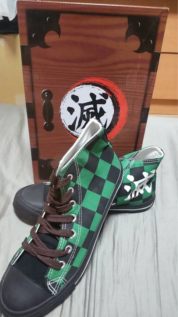 鬼滅の刃 胡蝶しのぶモデル ハイカットスニーカー 42サイズ 限定デザイン 鬼滅の刃 胡蝶しのぶモデル ハイカットスニーカー 42サイズ 限定