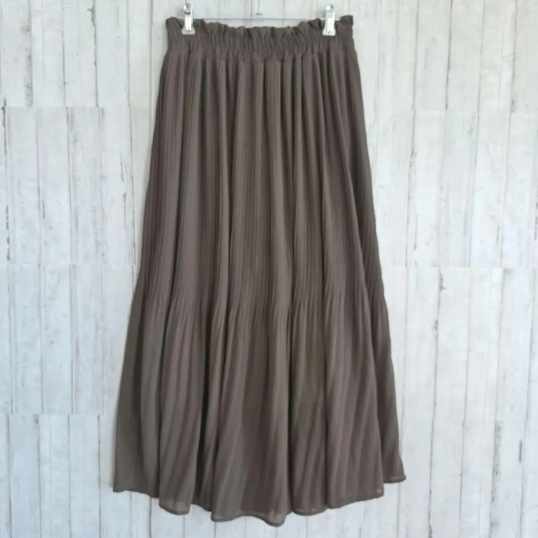 Thumbnail of Pleated Long Skirt, Elastic Waist, Lined, L, Brown