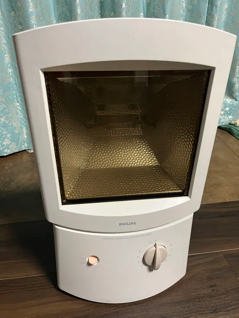完売品 新品 フィリップス　HB404.HB406用ランプライト電球交換日焼け 新品 フィリップス HB404.HB406用ランプライト電球交換日焼け