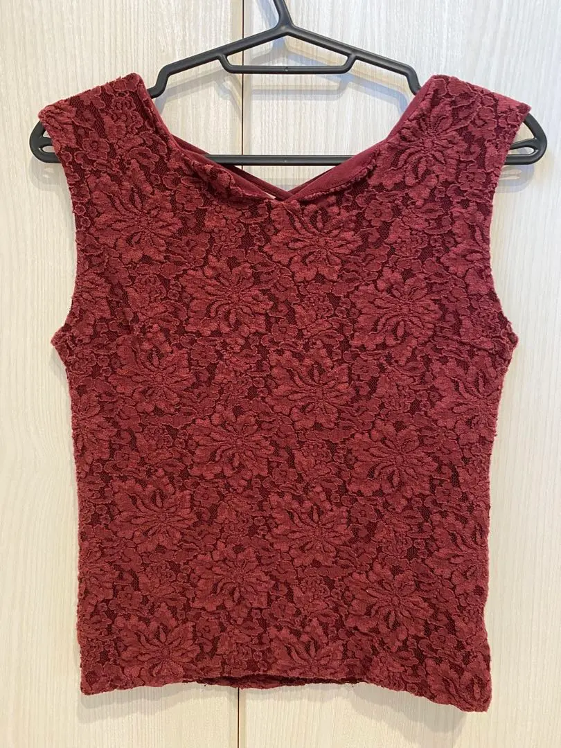 Thumbnail of Lace Pattern Sleeveless Top M