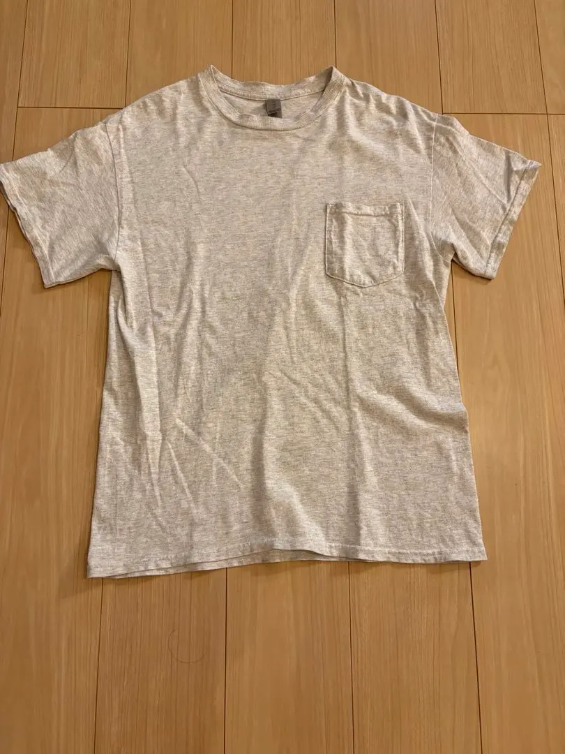 Thumbnail of GILDAN Heather Gray T-shirt with Pocket