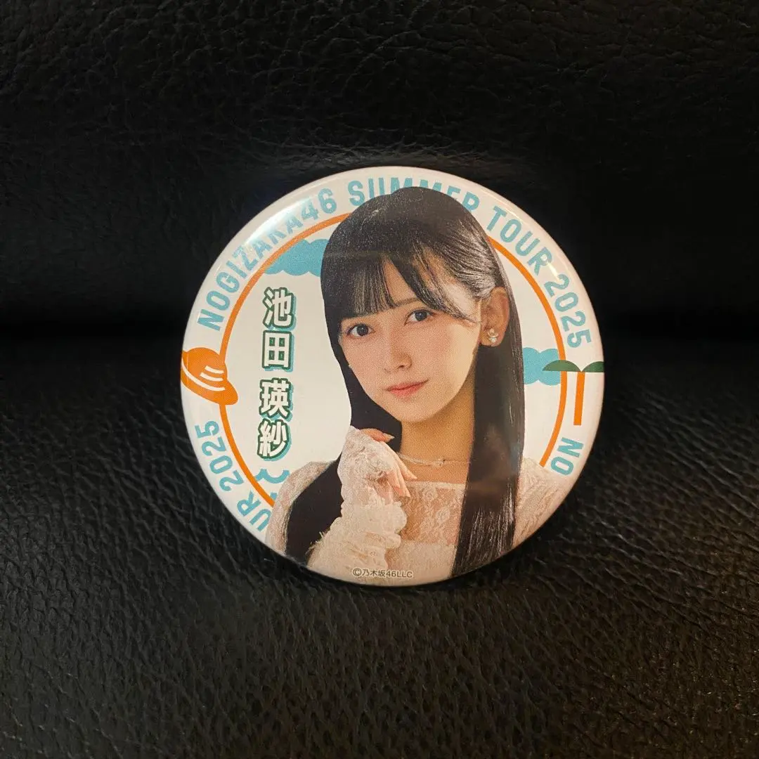 Thumbnail of Nogizaka46 Erisa Ikeda Manatsu no Zenkoku Tour 2025 Random Can Badge