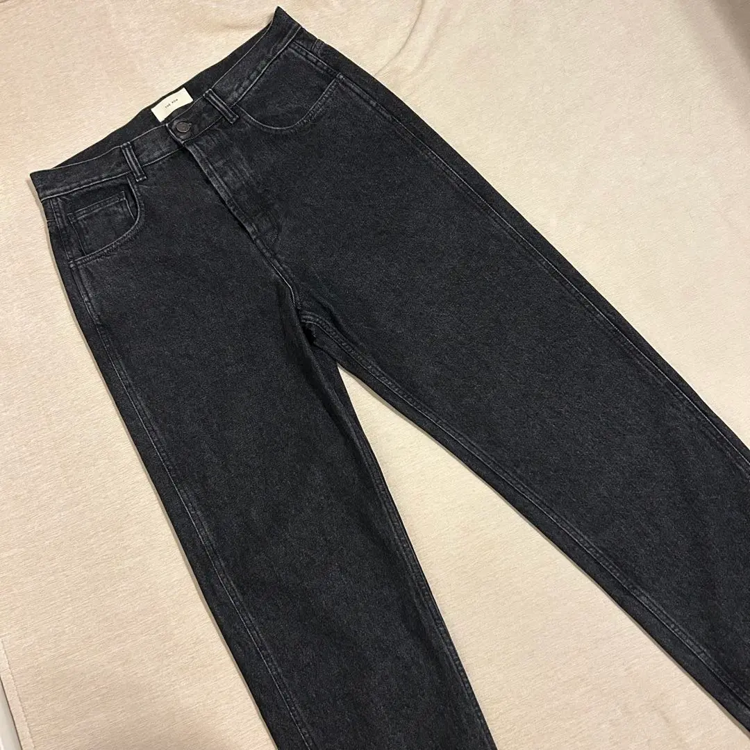 THE ROW ブラックストレートデニム ☆関税込☆ THE ROW Carlisle ブラック ストレート ジーンズ