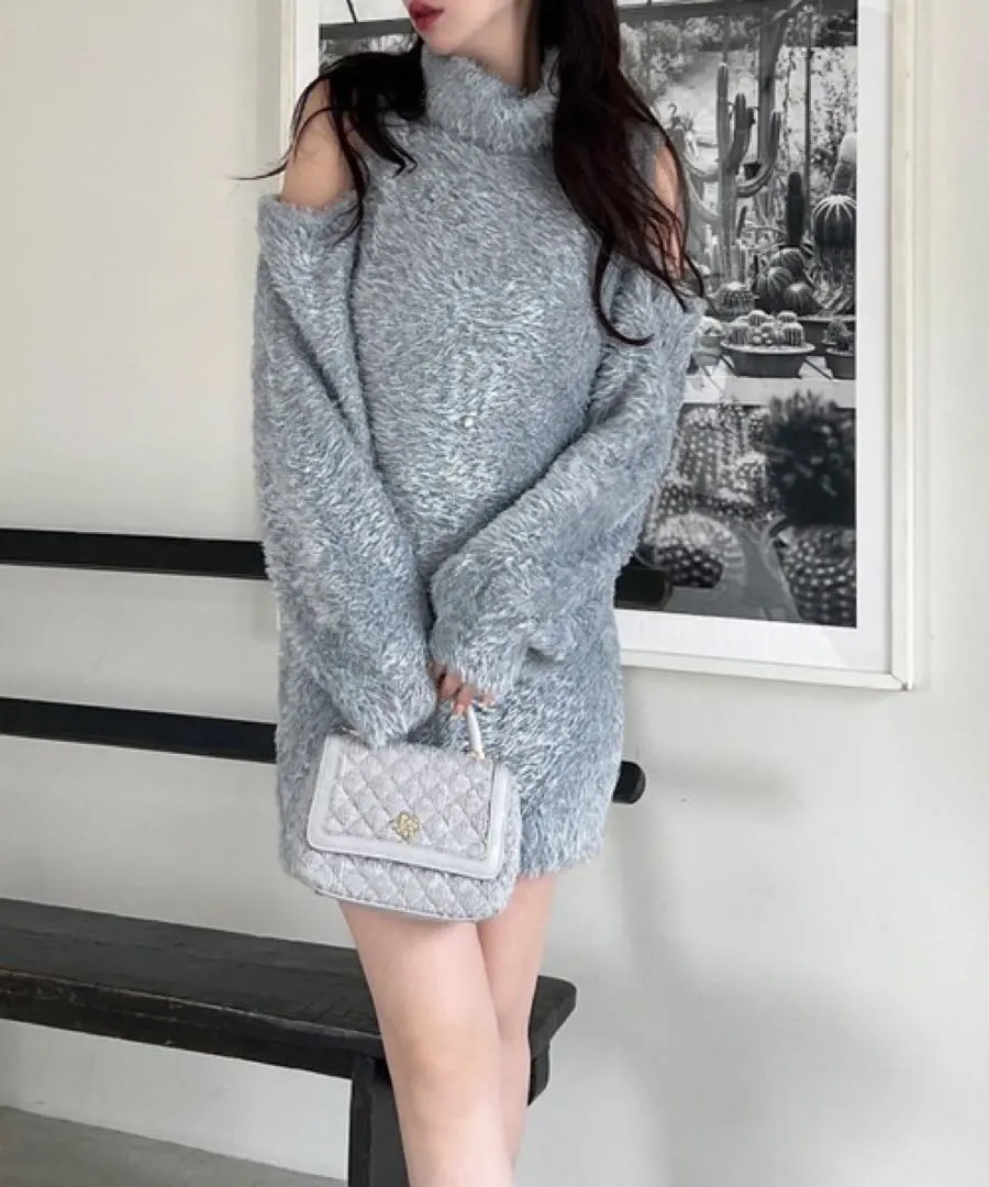 大受歡迎亮片紗毛オフタートル露肩迷你連衣裙 的縮圖