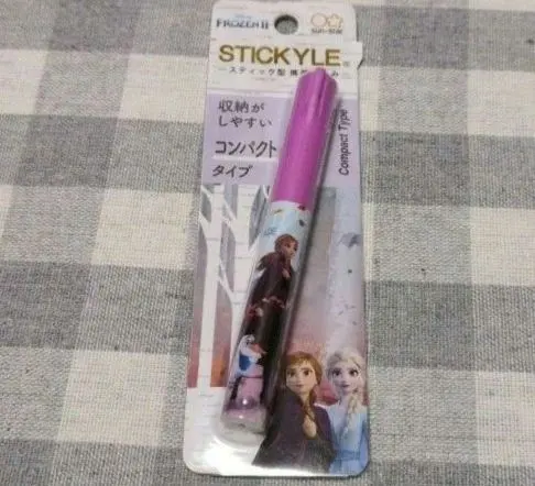 【匿名配送】迪士尼 冰雪奇緣 艾莎與安娜 攜帶式剪刀 剪刀 的縮圖