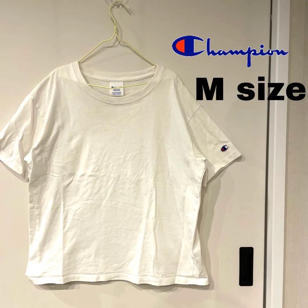 Thumbnail of Popular Champion T-shirt with one-point logo