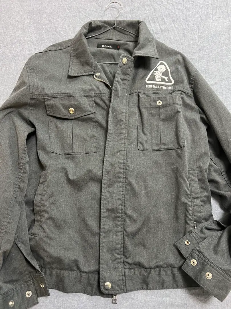 キューン CUNE うさぎ ジップアップ ブルゾン ジャケット 3 L シャツ CUNE ZIP PARKA ばあば｜ウサギがいる｜CUNE ONLINE STORE