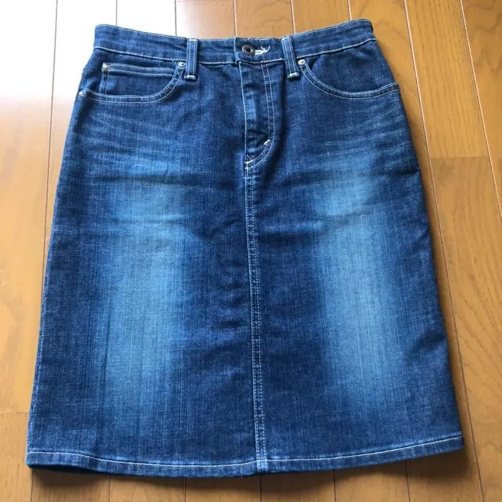 Thumbnail of Denim tight skirt, denim skirt