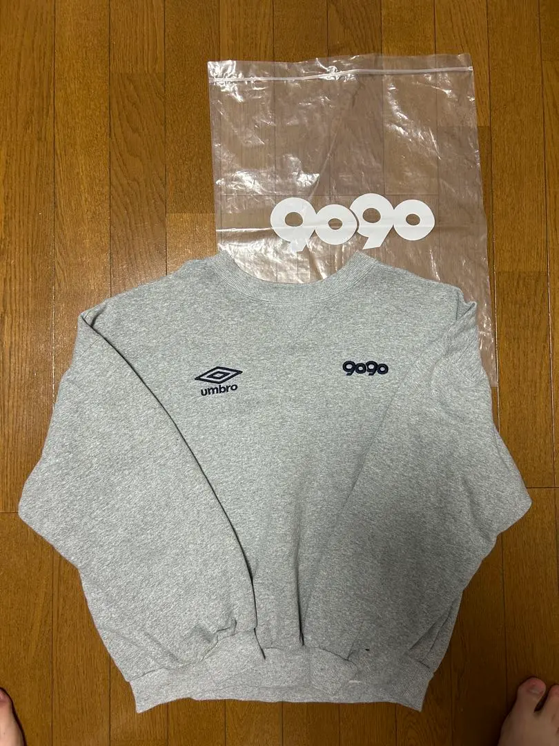 9090 × umbro Brown Two Logo クルーネックスウェット umbro x 9090 Two Logo Crewneck Sweat XL