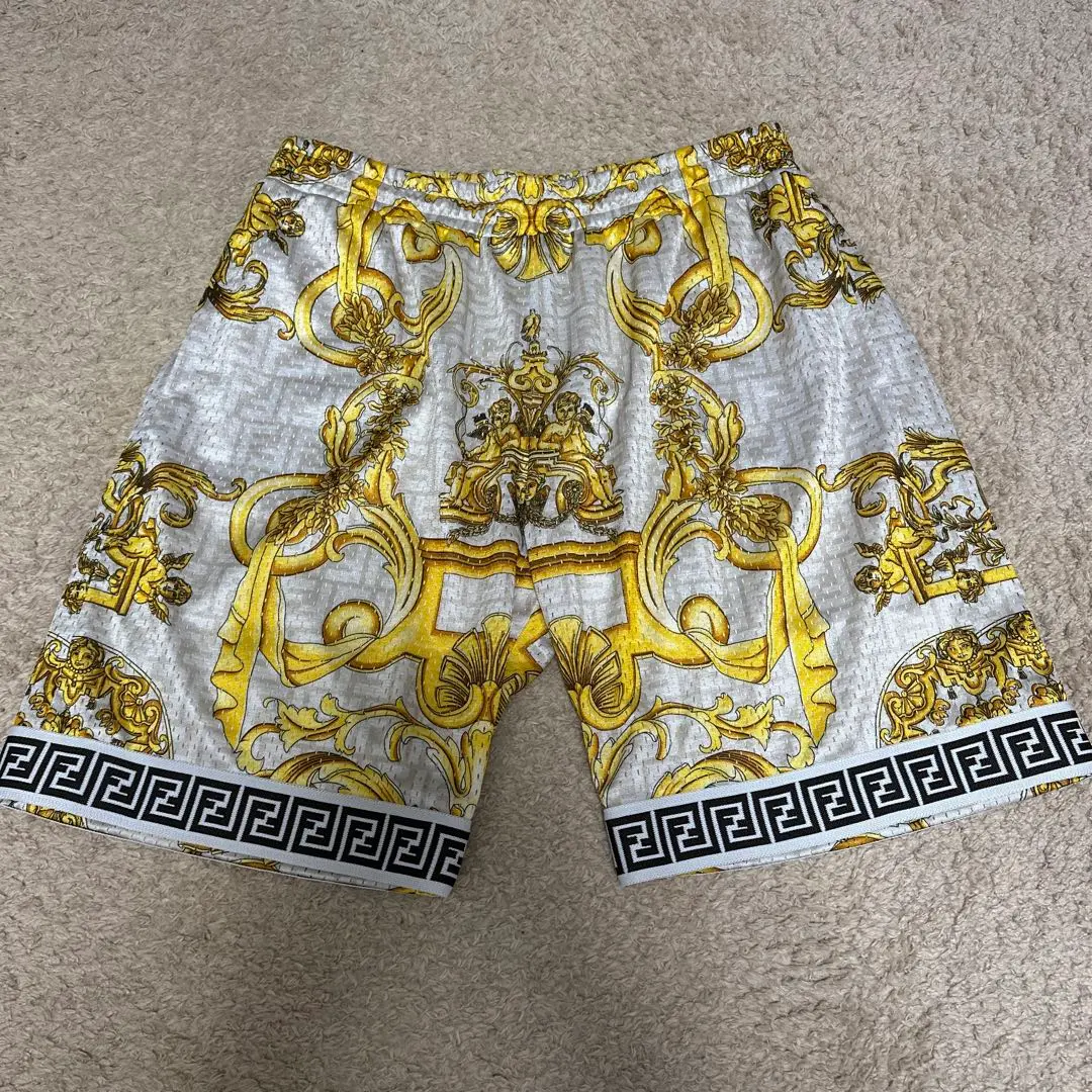 2025年最新】VERSACE メンズ ショートパンツ・ハーフパンツの
