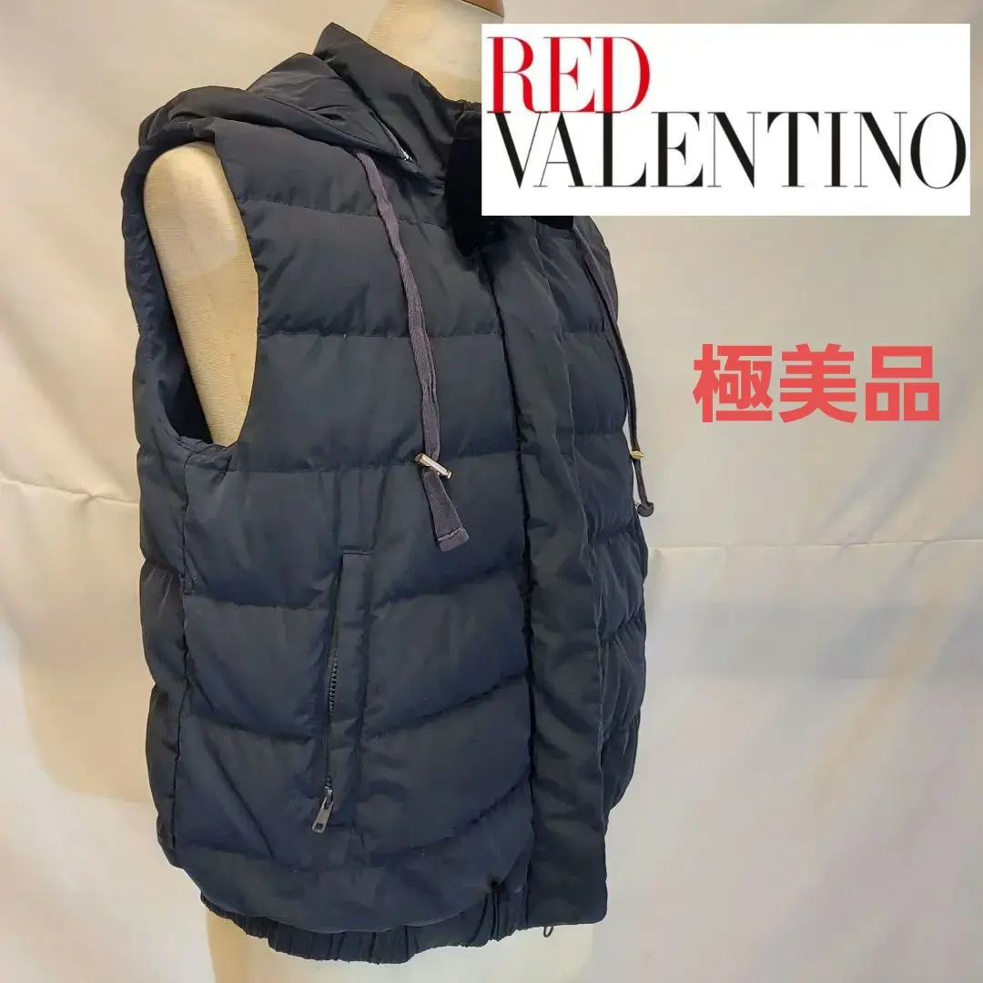 RED VALENTINO ヴァレンティノ　バレンティノケープ　ダウンベスト 2025年最新】RED VALENTINO ダウンベスト・キルティングベストの