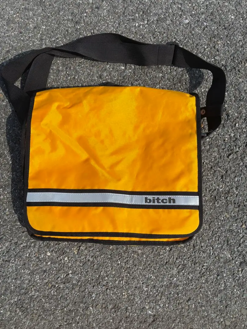 ほぼ未使用】bitch skateboards リュック ホワイト