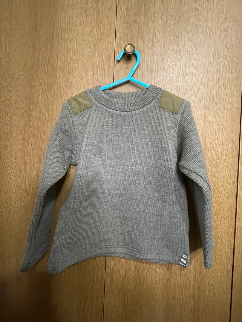 Thumbnail of Gray sweater, size 100