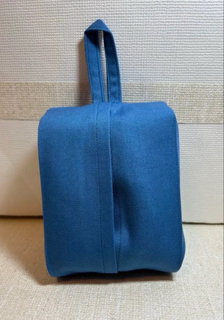 Thumbnail of Half-size tissue cover, blue, plain