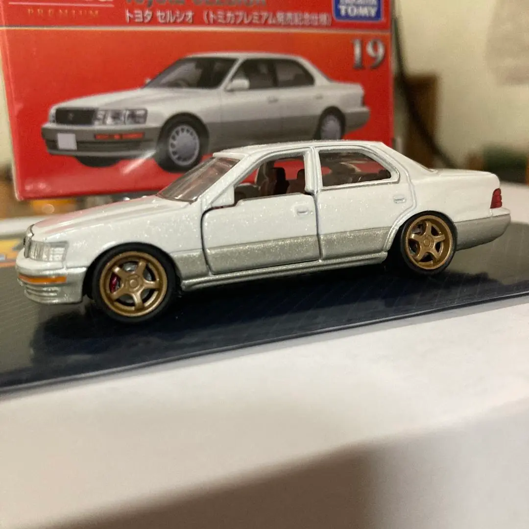 トヨタ セダン ラジコンカーセルシオ トヨタ セダン ラジコンカーセルシオ - メルカリ