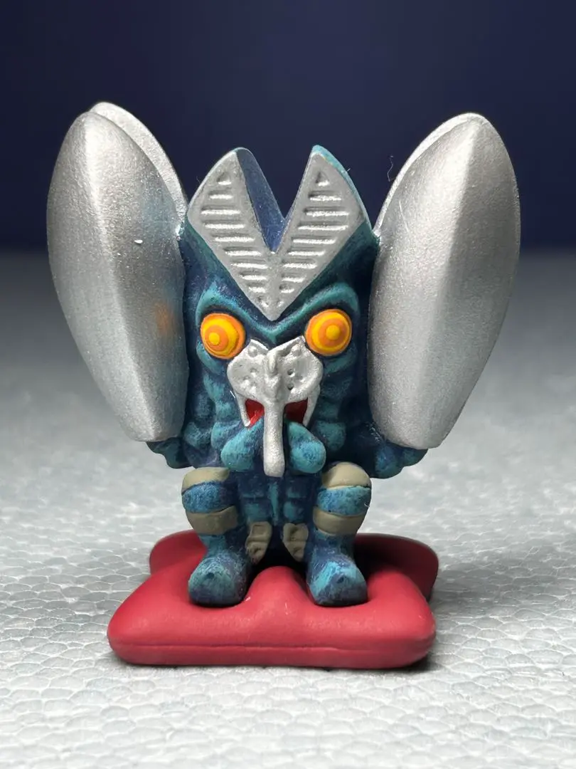 ウルトラシリーズ　おとなりのかいじゅう フィギュア Amazon.co.jp: 【ウルトラマンショップ限定】おとなりの