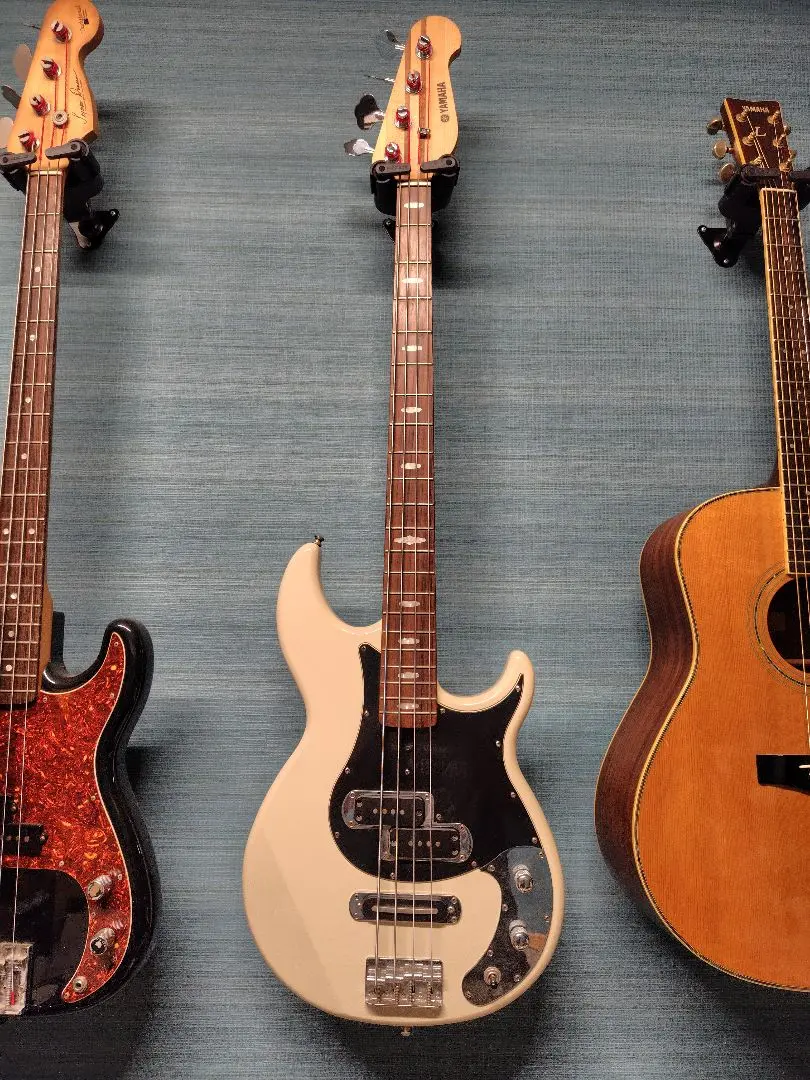 ヤマハ BB424X Yamaha エレキベース アイボリー ギグバッグ付き YAMAHA BB424X # White