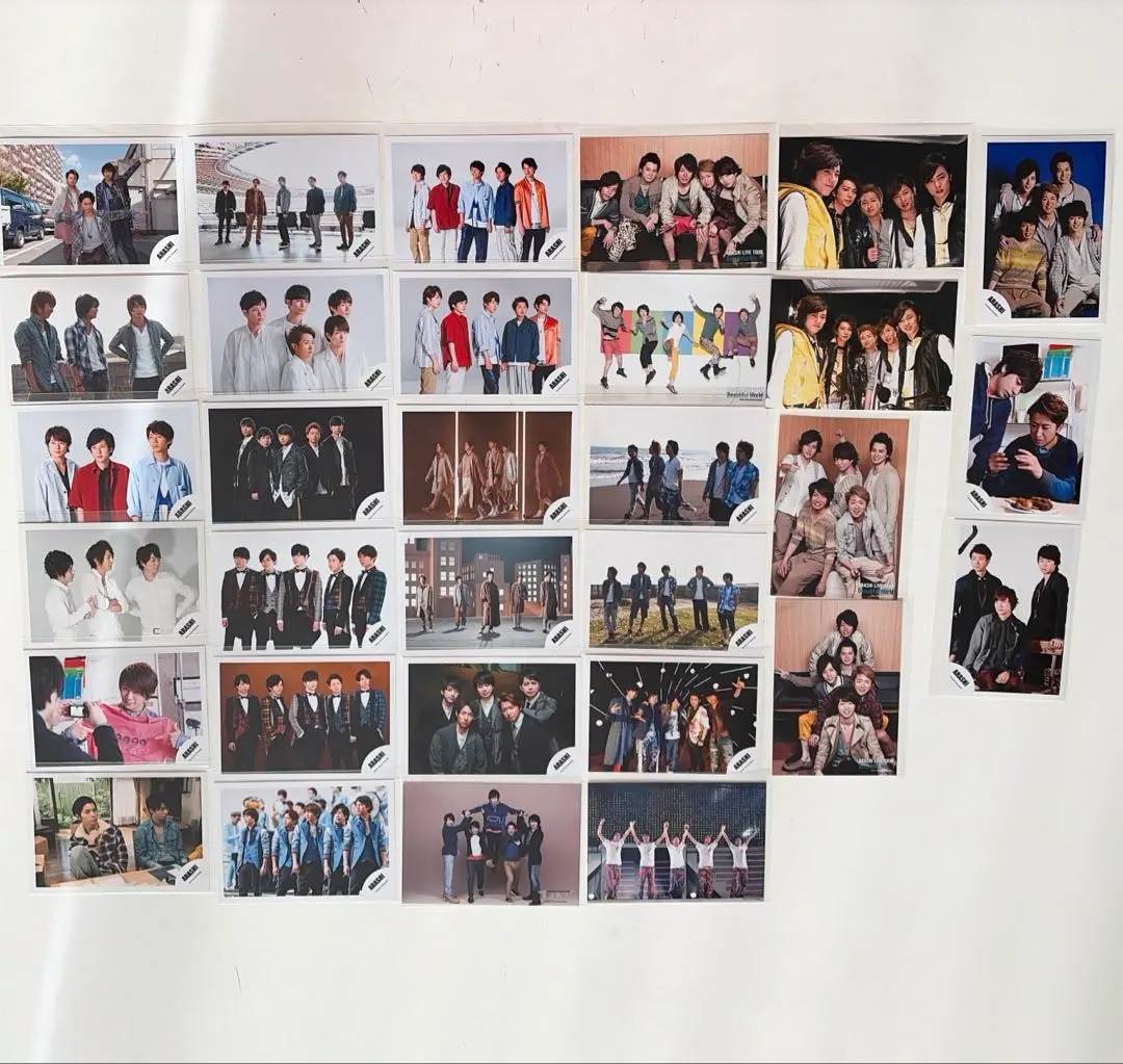 Thumbnail of Arashi Official Photo 31-Piece Set