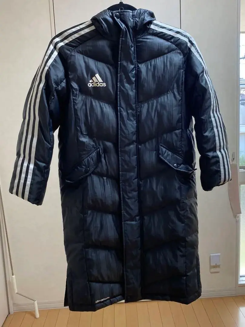 【美品】アディダス ダウン ベンチコート 青 ジュニア フード付き 150㌢ 2025年最新】adidas ベンチコート ジュニアの人気アイテム