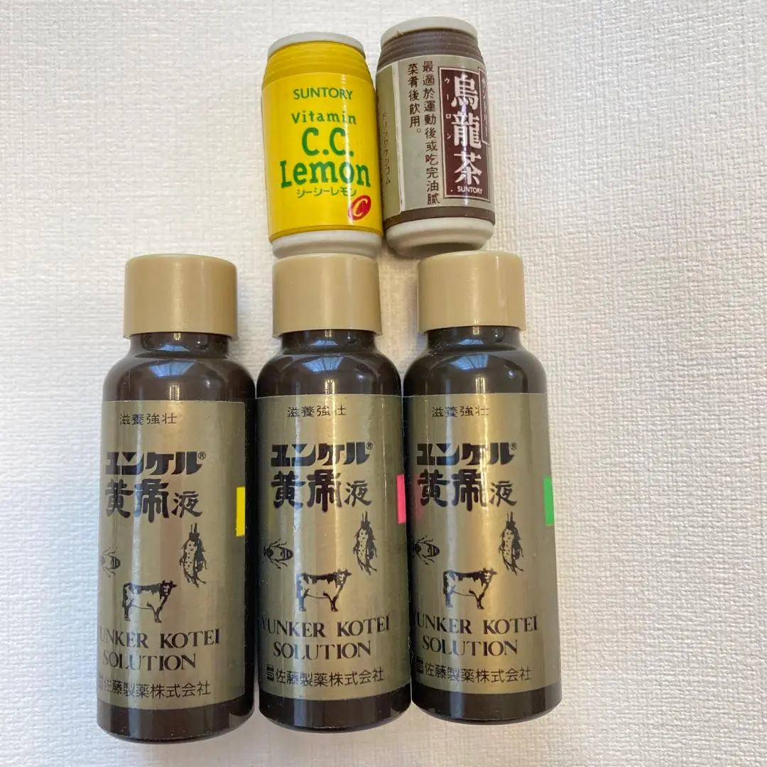 激レア！！ユンケル瓶型店頭用空気ディスプレー非売品鉛筆とバッヂのおまけ付きです。 激レア！！ユンケル瓶型店頭用空気ディスプレー非売品鉛筆と