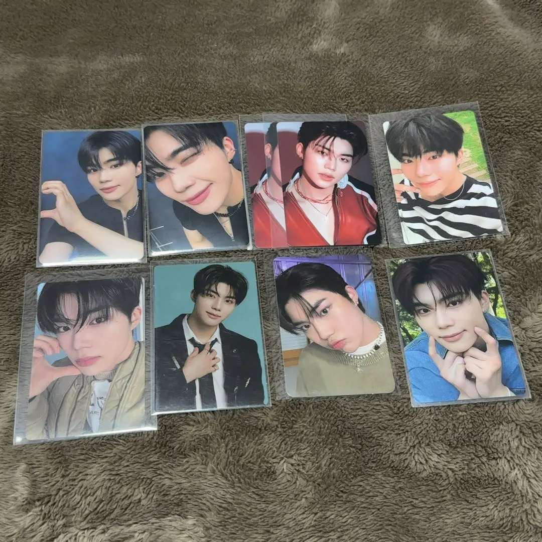 Thumbnail of 3 zerobaseone ZB1 Gunwook trading card