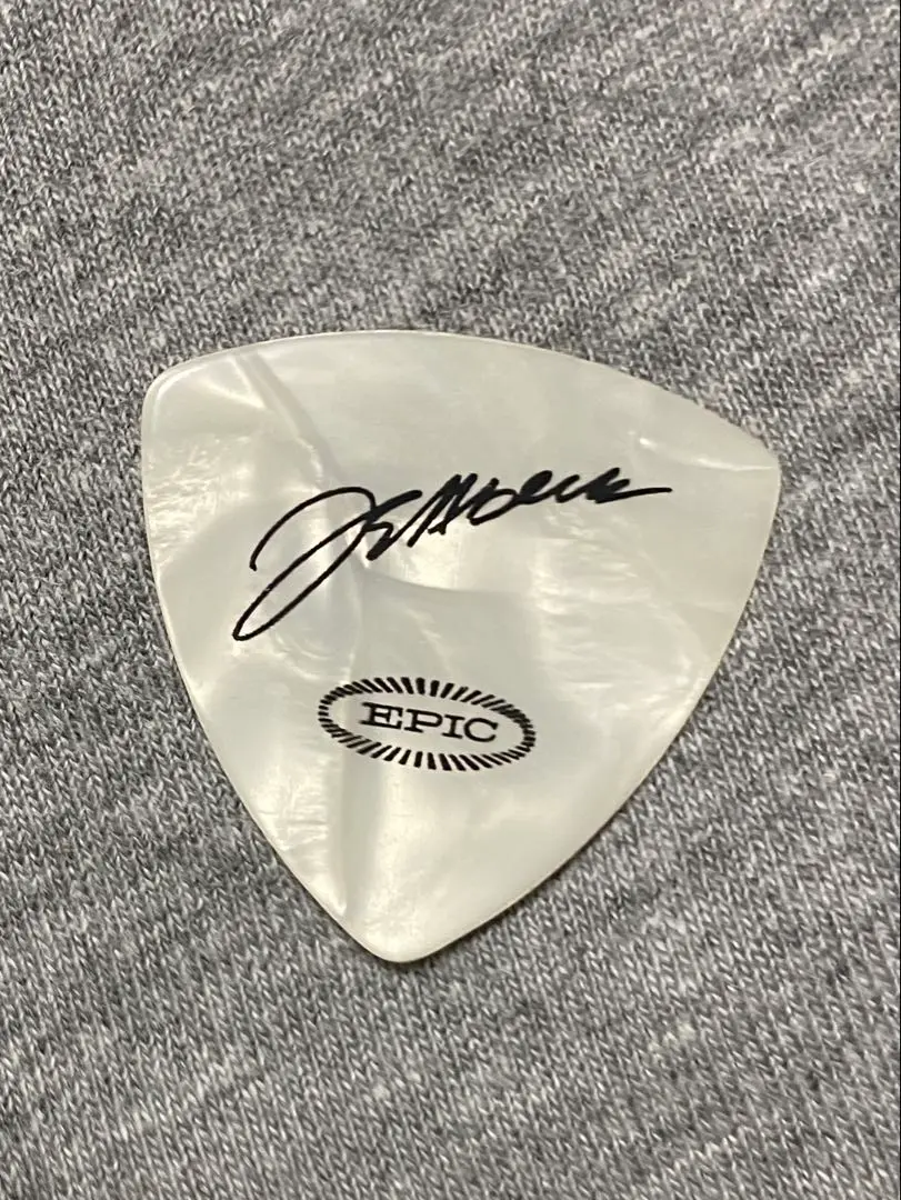 中古情報】JEFF BECK GENESIS出版高額本入荷いたしました
