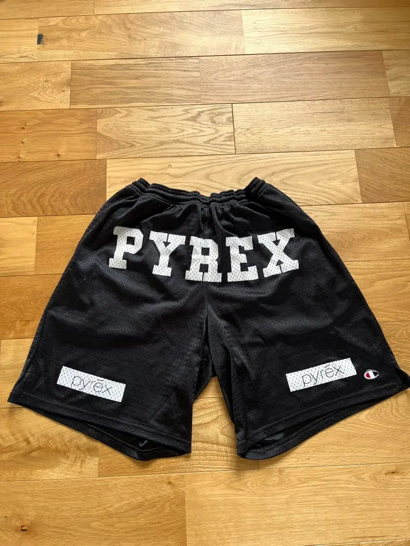 Champion - pyrexハーフパンツ多少値下げ可能の通販 by