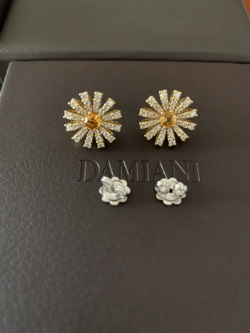 DAMIANI フラワーピアス ホワイトゴールド・プラチナダイヤモンド認証書付 DAMIANI フラワーピアス ホワイトゴールド・プラチナ