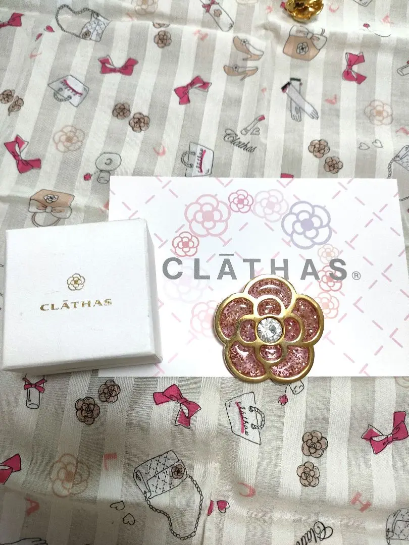 未使用　クレイサス　カメリア　ブローチ　水色 2025年最新】CLATHAS レディース ブローチ・コサージュの人気